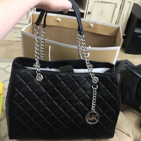 NWT - Michael Korda purse - Picture 3 of 6